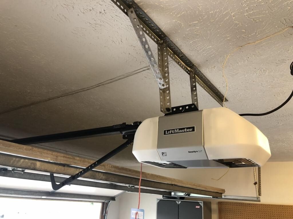 garage door opener newly repair by expert technicians.